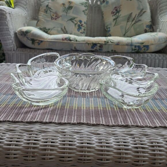 Vintage 1960s Kromex Holiday Giftware Crystal Dual Shell Dishes & Bowl Glass Set - Picture 2 of 10